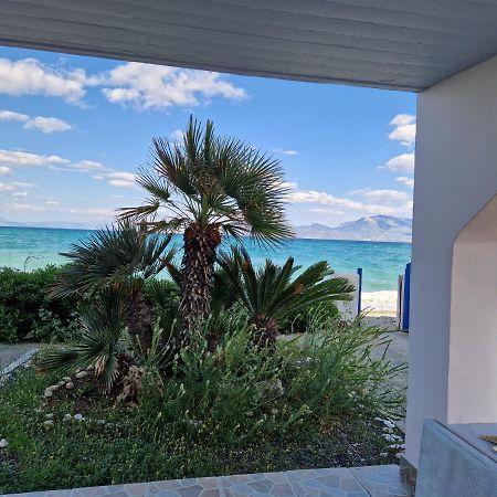 Korinthian Sea View Lägenhet Nerántza Exteriör bild